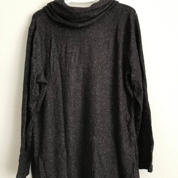 Susan Graver Weekend Crossover-Hem Cowl Neck Top - Black (Sz 2X) a554252 - Picture 2 of 3